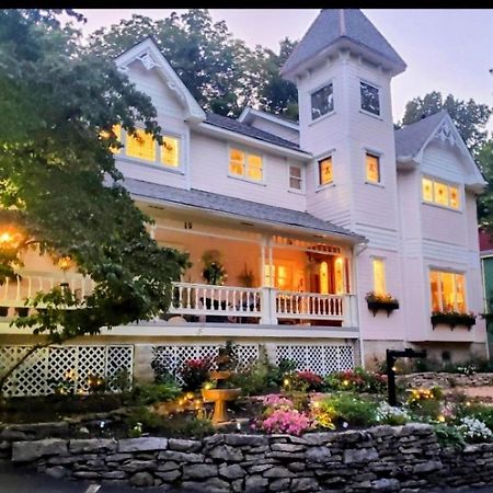 Inn At Rose Hall Eureka Springs Buitenkant foto